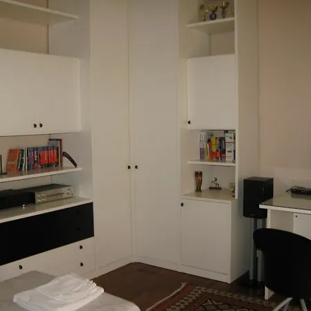La Casa Di Gio Bed & Breakfast 2*